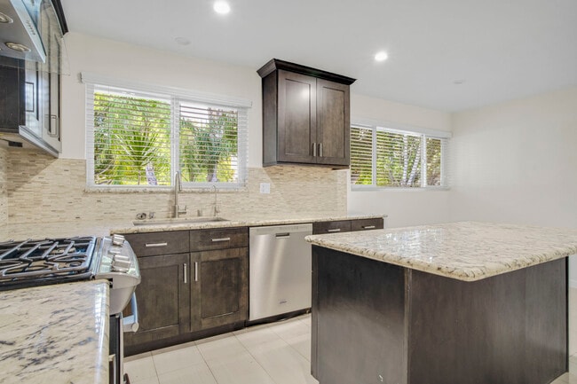 Photo - 9959 Gothic Ave