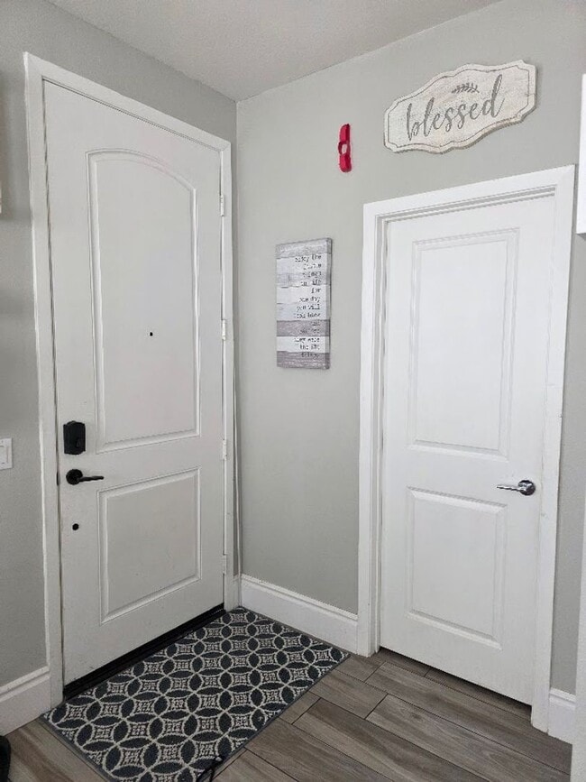 Photo - Murrieta 4 Bedroom Townhome with Solar in ...