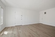 Photo - 943 6th St Unit J