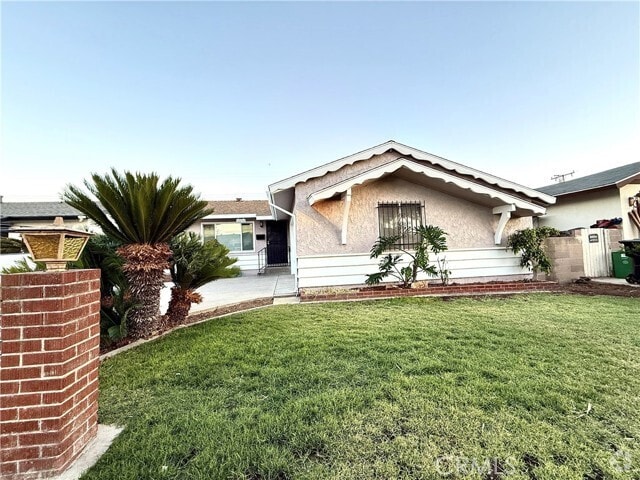 Building Photo - 12262 160th St Rental