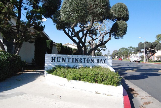 Building Photo - 10107 Holburn Dr