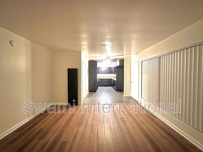 Photo - 674 W 27th St Unit 01