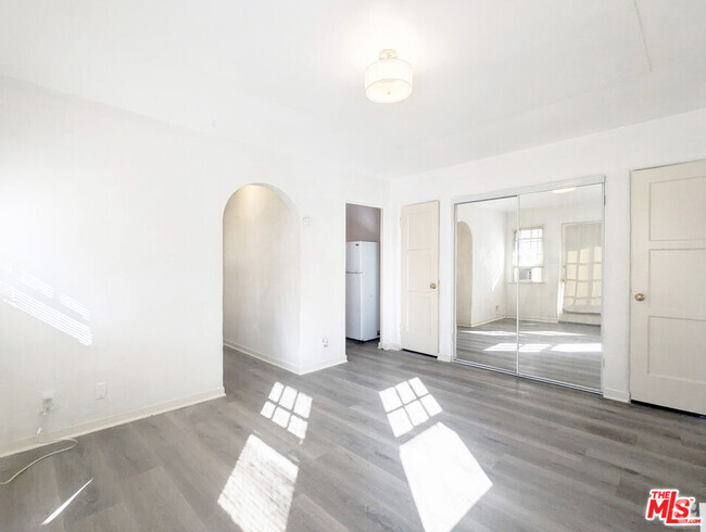 Building Photo - 1857 7th St Unit F Rental