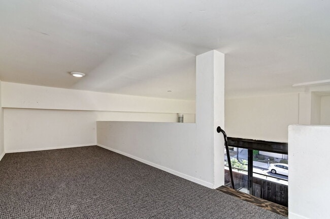 Photo - 2870 Fourth Ave Unit 211