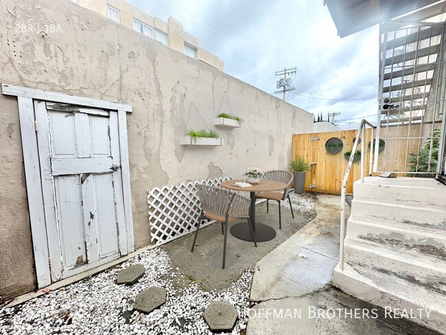 Photo - 1207 S La Cienega Blvd