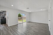 Photo - 785 N Victoria Dr