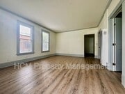 Photo - 1570 Locust St