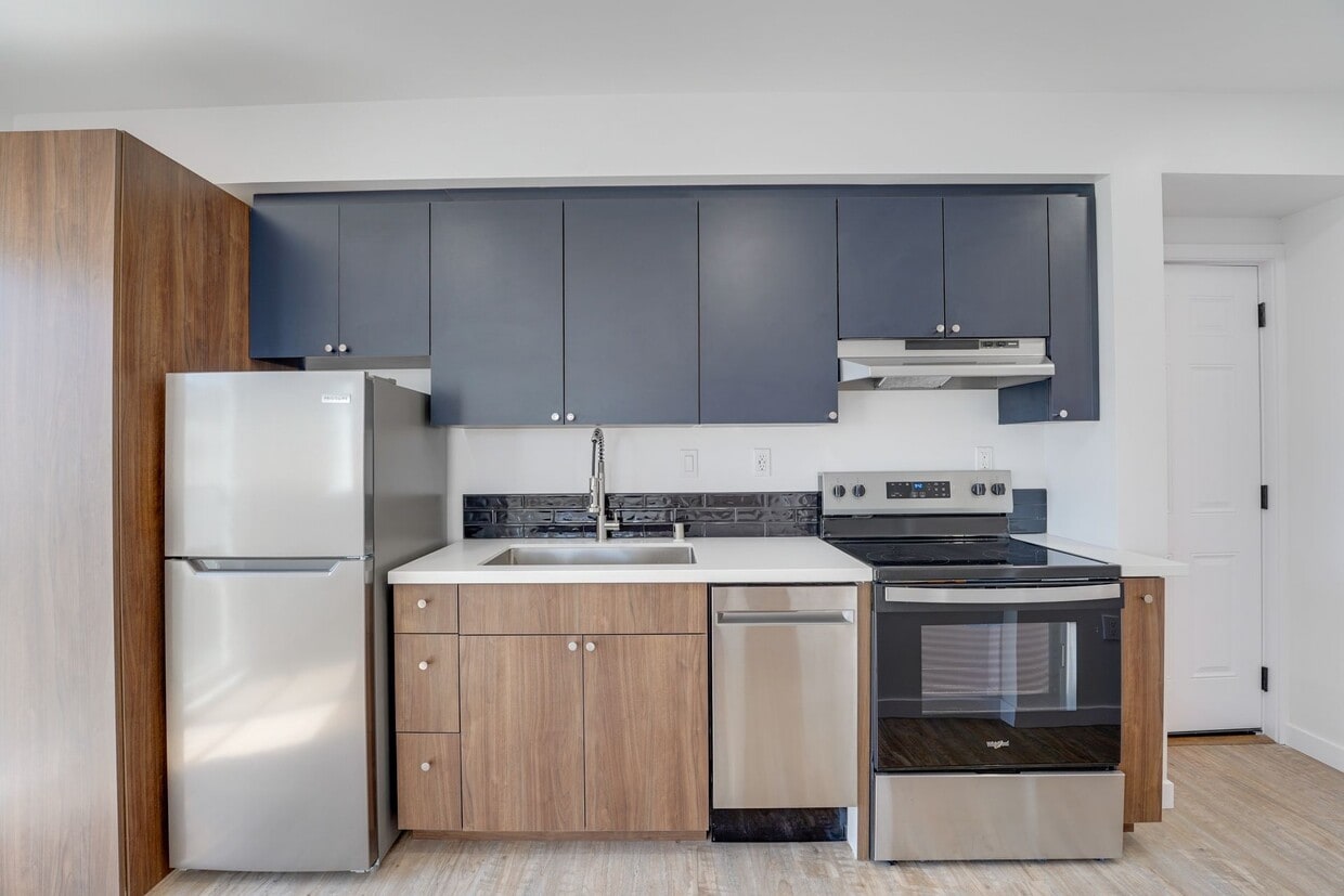 Floor Plan - 1 Bed / 1 Bath - E