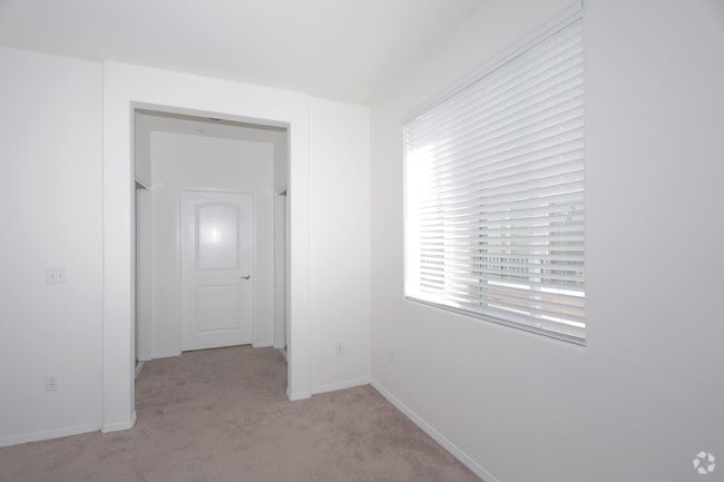 2BR, 2BA - 1175 SF - The Magnolia at Sherman Oaks