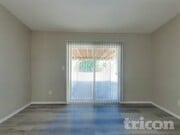 Photo - 532 E Ave J 9