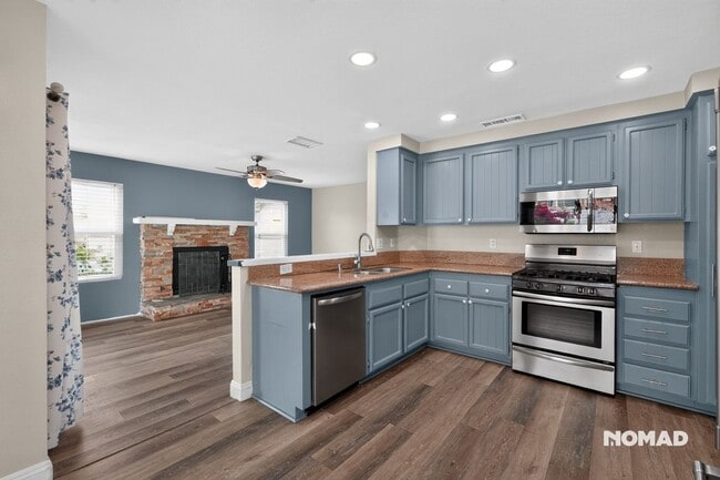 Photo - 13699 Daimler St
