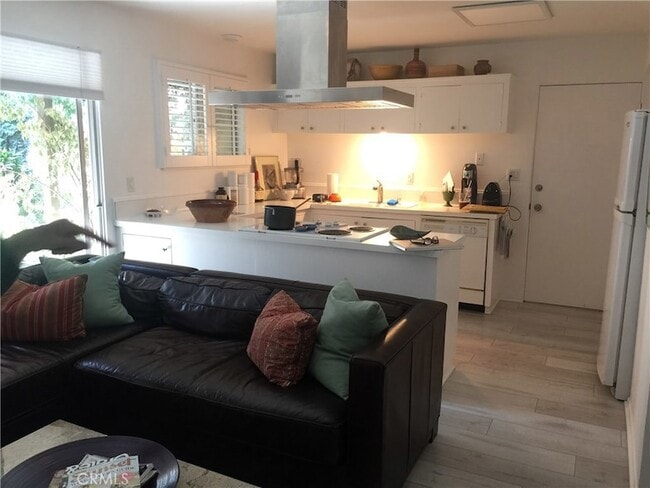 Photo - 1510 Westcliff Dr Unit 1