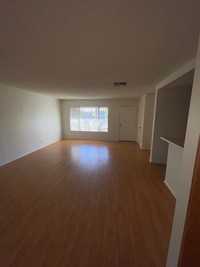 Photo - 11707 Otsego St Unit E