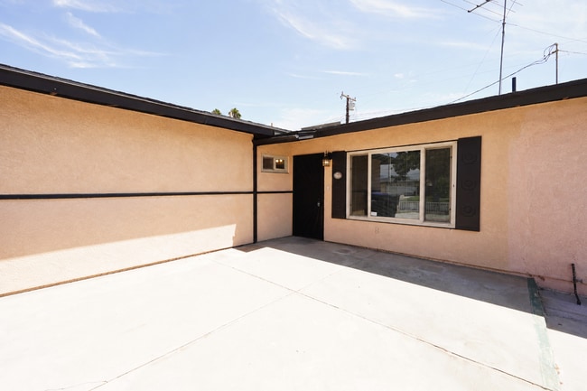Photo - 8840 San Vicente Ave Unit 1