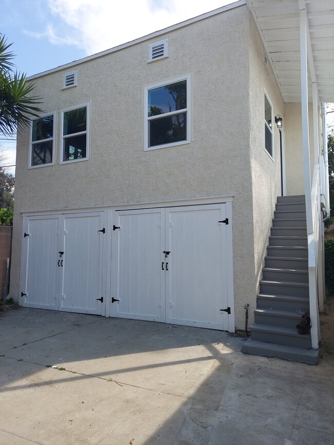 Building Photo - 3904 Dalton Ave