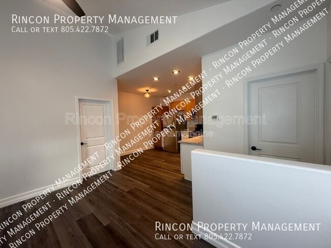 Photo - 2587 Warbler Ave