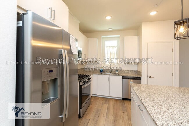 Photo - 5461 Seacliff Pl