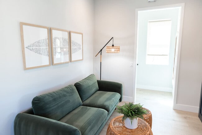 Photo - 227 1st St Unit 3