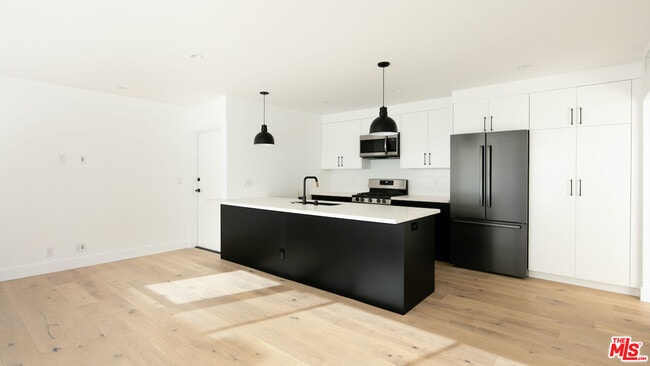 Photo - 2811 3rd St Unit 3