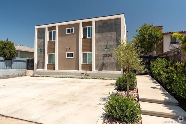 Building Photo - 3204 Collier Ave Rental