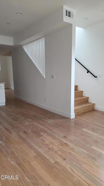 Photo - 917 N Ridgewood Pl