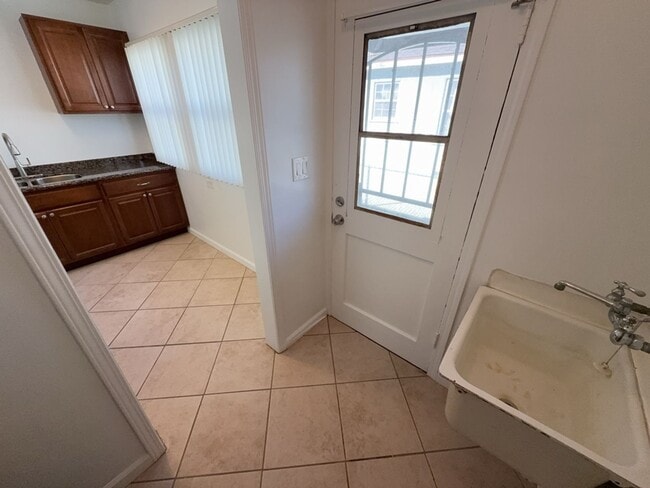 Photo - 178 Unit 1237