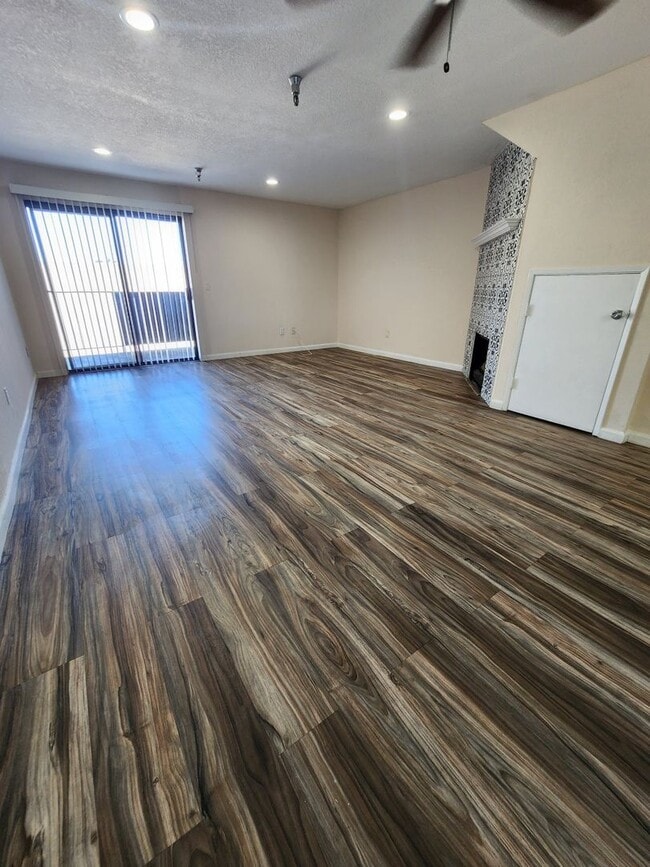 Photo - DECKER Town Home