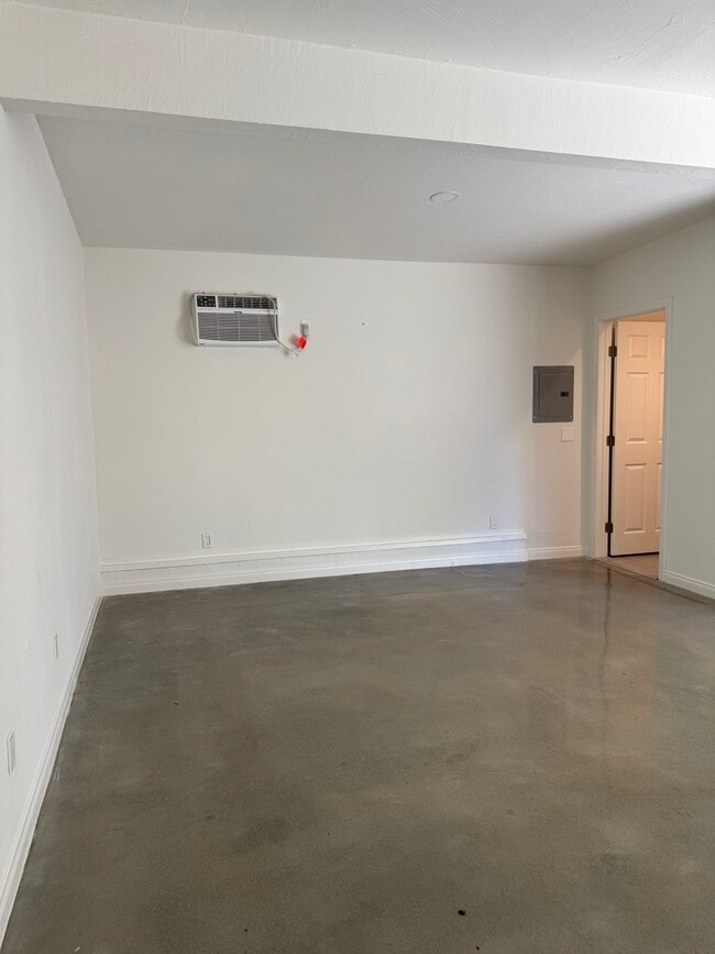 Photo - 411 E Randolph St