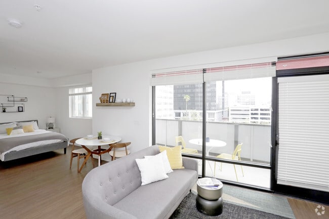 Studio - Luna On Wilshire