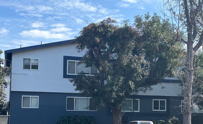 BEAUTIFUL REMODELED 3 BEDROOM 2 BATH IN SH... - BEAUTIFUL REMODELED 3 BEDROOM 2 BATH IN SH... Apartment Unit 04