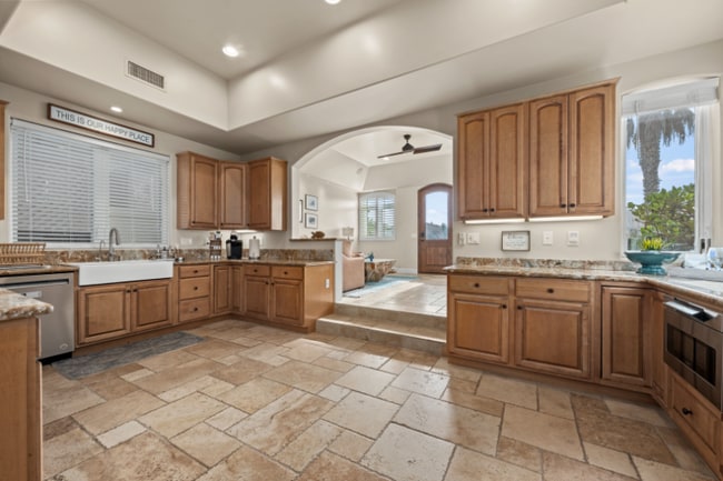 Photo - 1636 S Pacific St