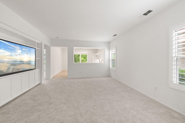 Photo - 78685 Rockwell Cir