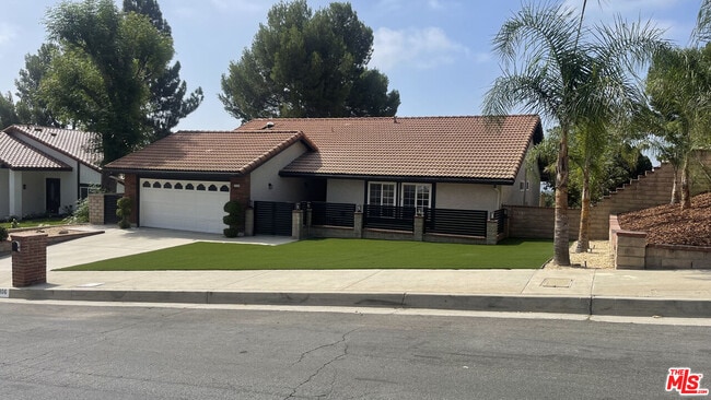 Photo - 19106 Merion Dr