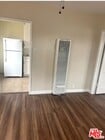Photo - 900 W 69th St House