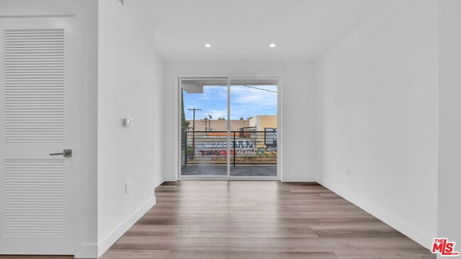 Photo - 667 Wilton Pl Unit 205