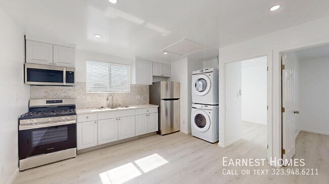 Photo - 10550 Collett Ave House