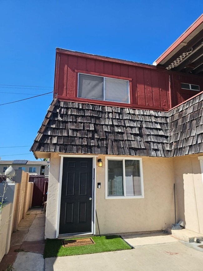 1153-1155 Emory Street - 1153-1155 Emory Street Apartment Unit 1155
