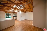 Photo - 656 Angelus Pl