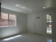 Photo - 4522-24 Unit 4524
