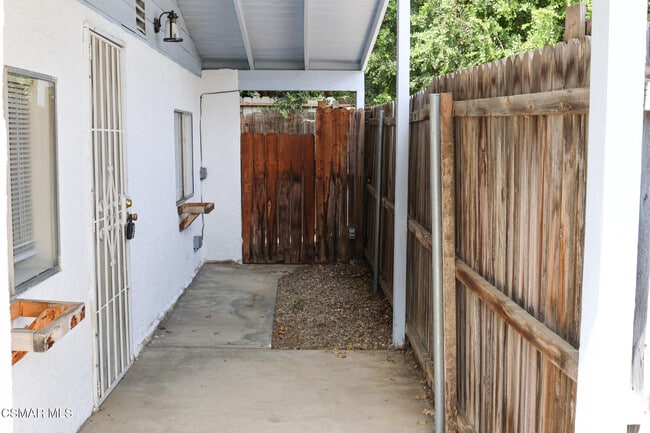 Photo - 4476 Apricot Rd