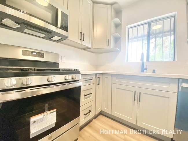 Photo - 1240 S Bronson Ave Unit 2