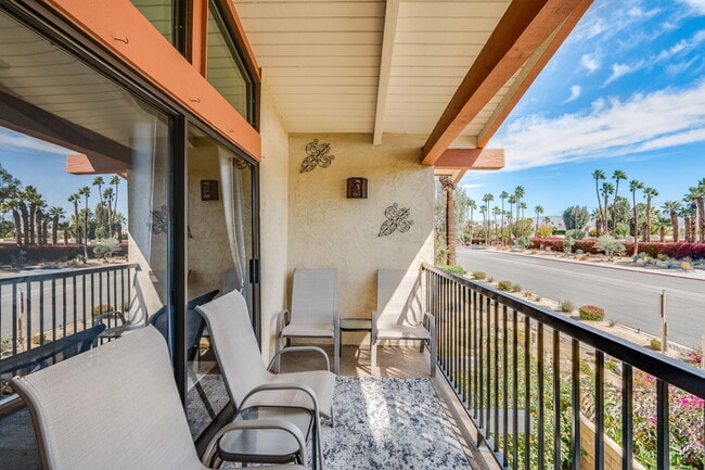 Photo - 1411 N Sunrise Way Unit upper