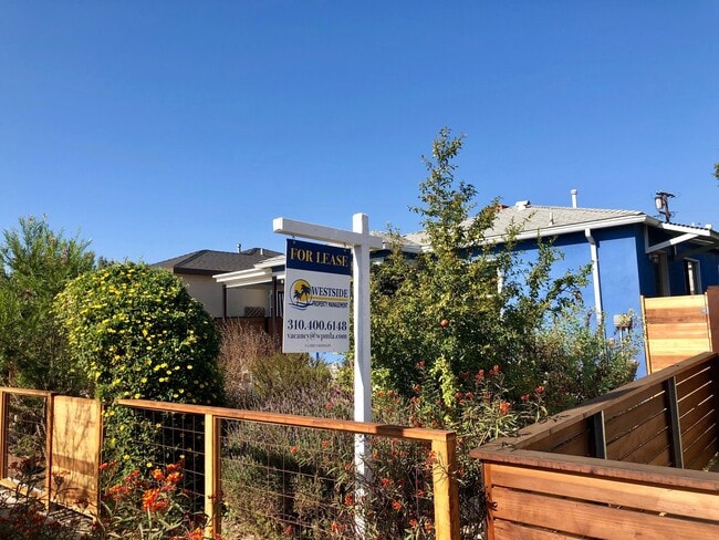 Photo - 1727 Franklin St