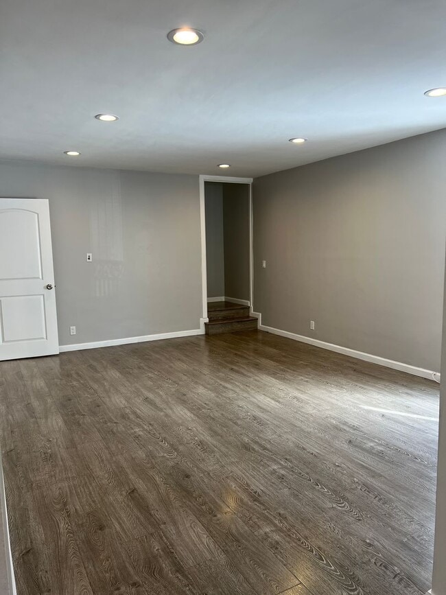 Photo - 1162 Raymond Ave Unit A