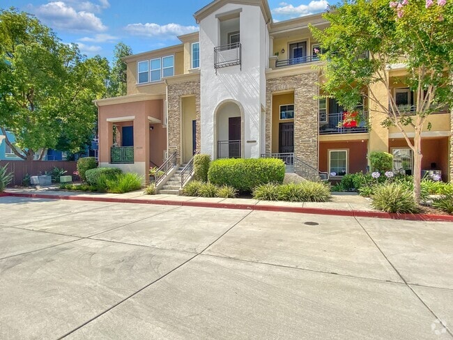 Building Photo - 8808 Promenade N Pl Rental