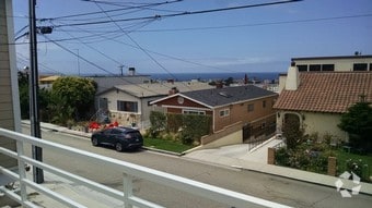 Photo - 1834 Rhodes St House