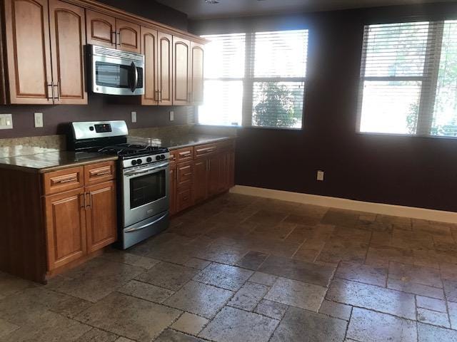 Photo - 730 E 3rd St