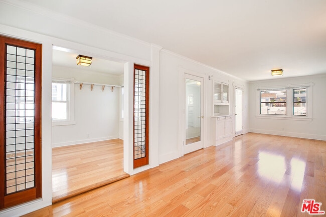 Photo - 426 Rialto Ave Unit D