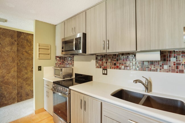 Photo - 3050 Rue D’Orleans Unit 401