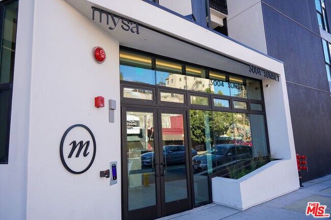 Photo - 3004 Sunset Blvd Unit 519